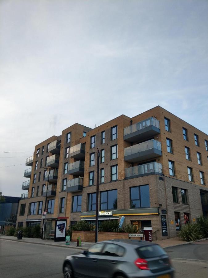 Newly Built Luxury 2 Bed Apartment!!! Londra Exterior foto